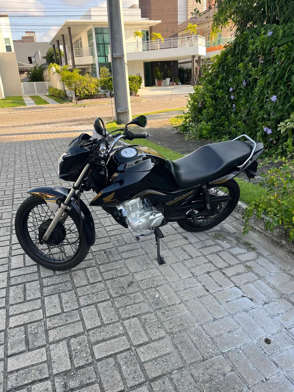 Fan 125i 2017 Praticamente nova - Foto 3