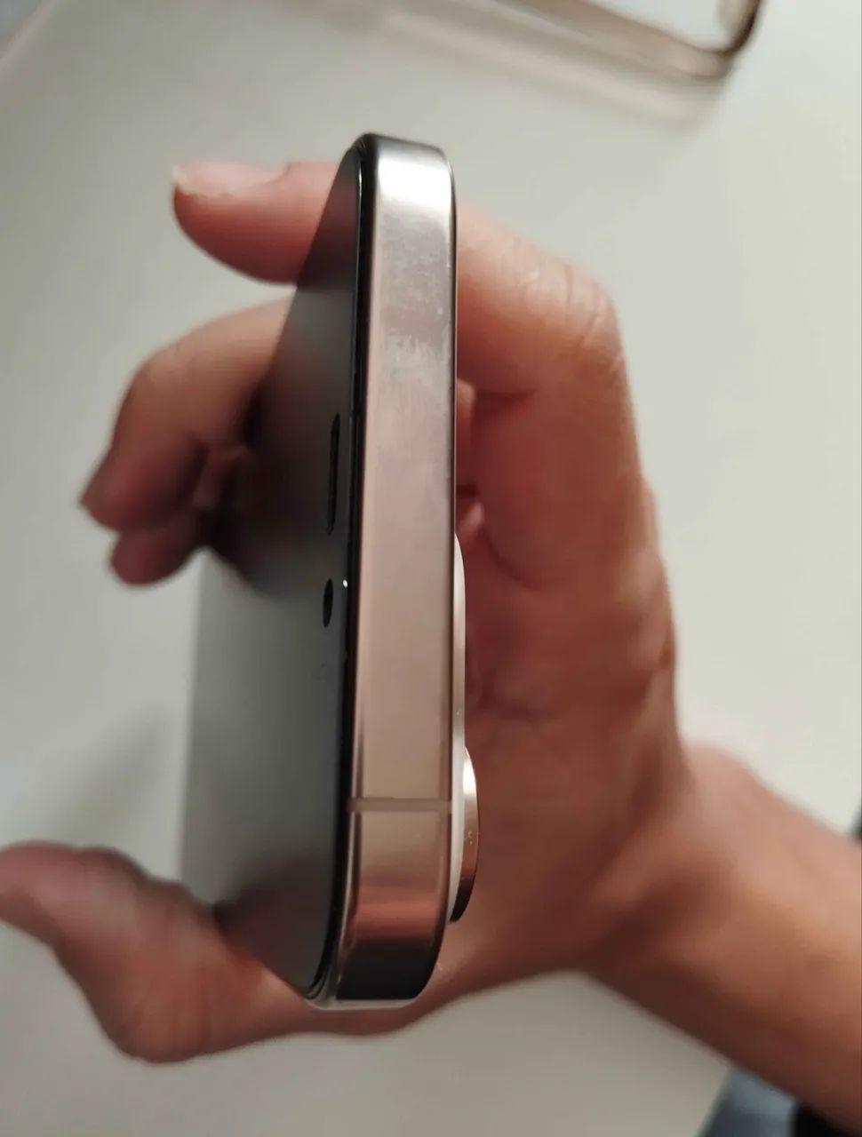 iPhone 16 Pro Max - Foto 4
