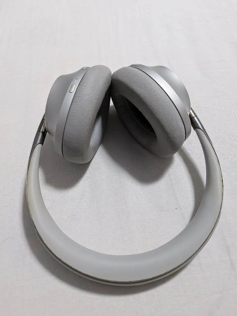 Bose Noise Cancelling Headphones 700