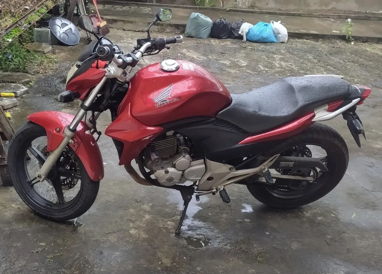 Cb 300 e 2013 - Foto 2