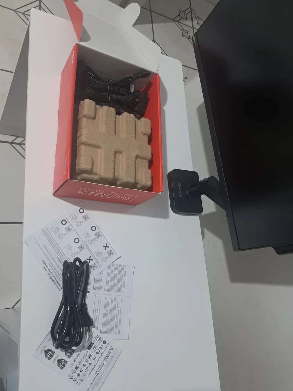 Fonte xpg kyber 850w 80 plus gold - não modular - Foto 2