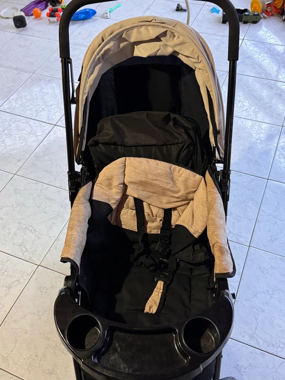 Carrinho de bebê com bebê conforto Cosco! - Foto 3