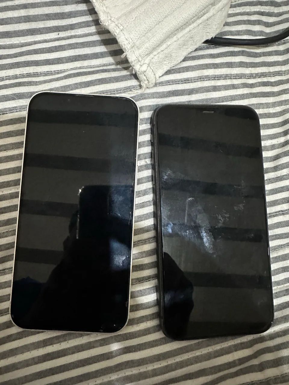 iPhone 13 128gb e iPhone 11 64gb
