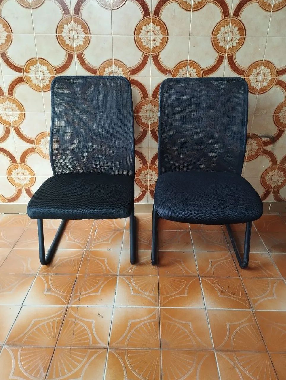  Par de Cadeiras de escritório 