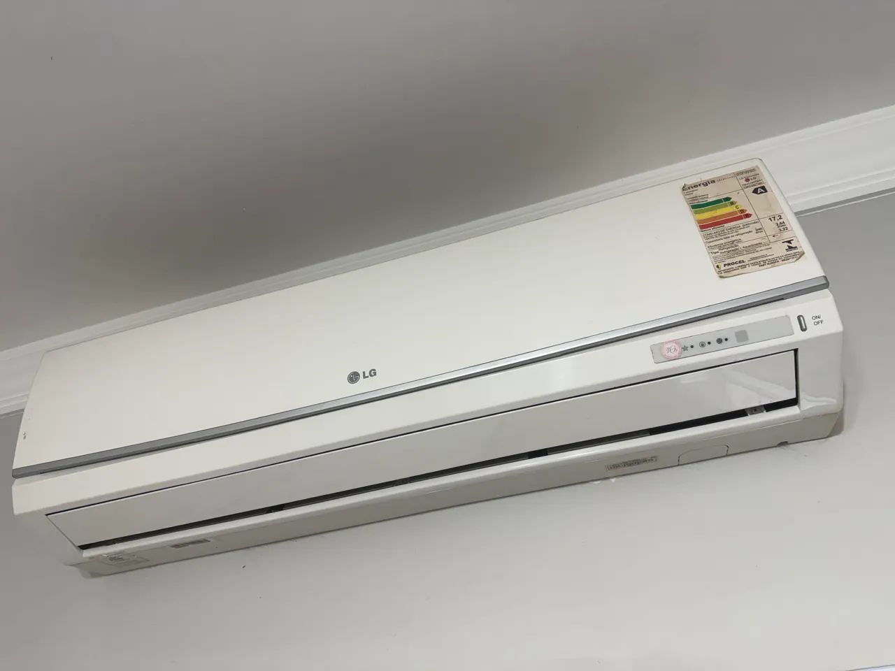 Ar-condicionado LG Split 9.000 BTUs 