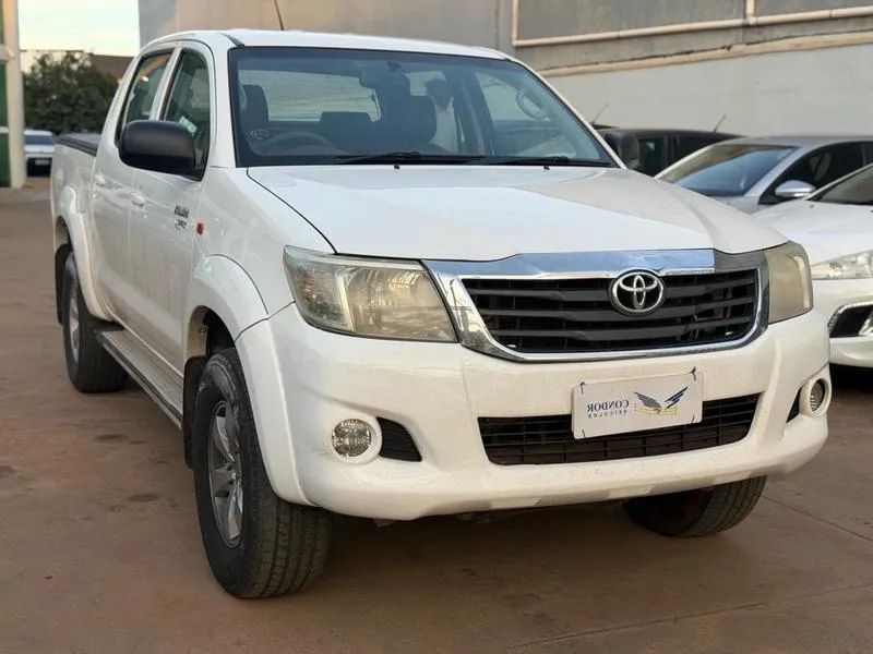 Toyota Hilux 2013