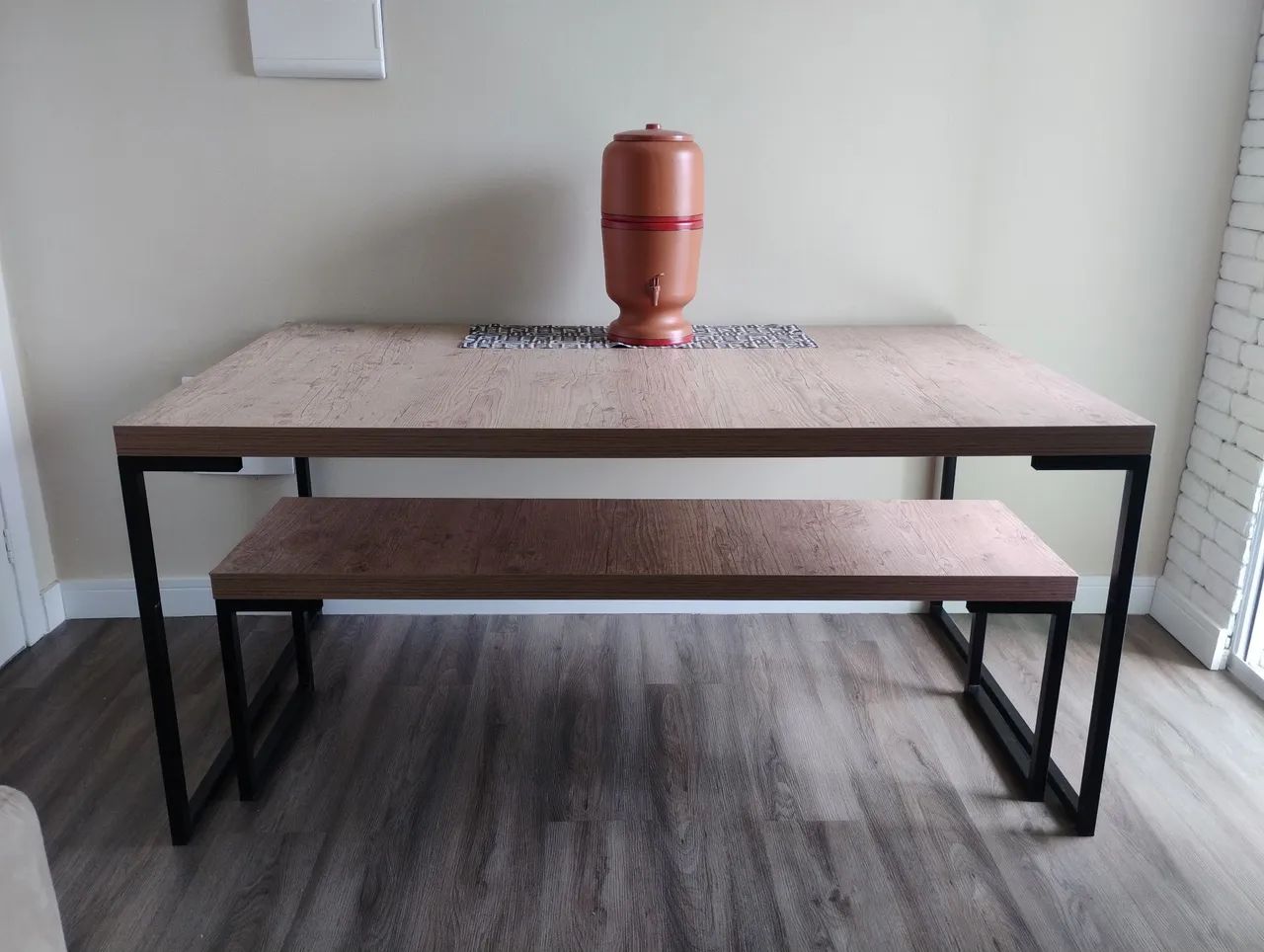Mesa e banco industrial 