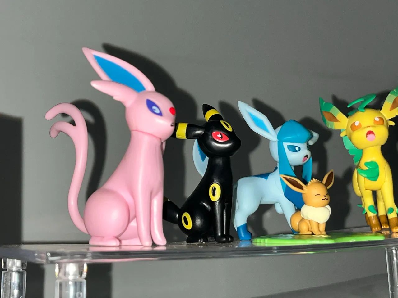 Pokémon Eeevee, Leafeon, Glaceon, espeon e umbreon  - Foto 2