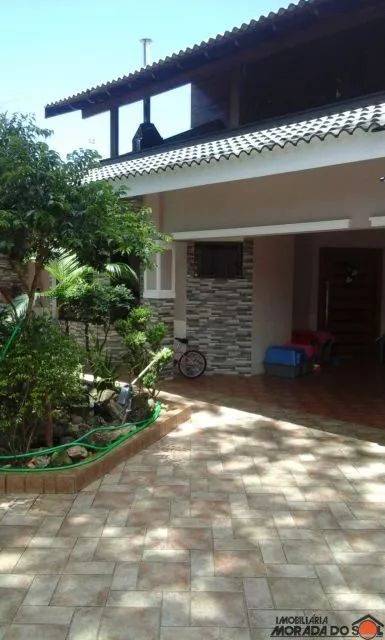 ÓTIMA RESIDÊNCIA - BASTANTE ESPAÇO - Foto 2