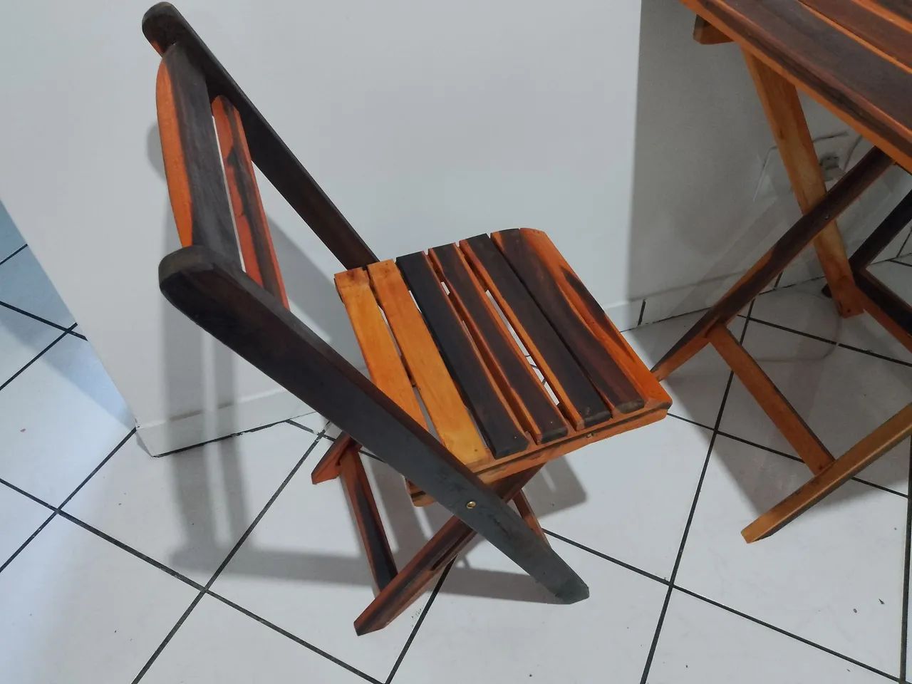 Conjunto 1 mesa 2 cadeias - Foto 3