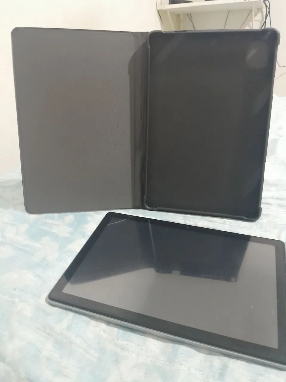 Vendo Tablet pc só tem 2 meses de uso 