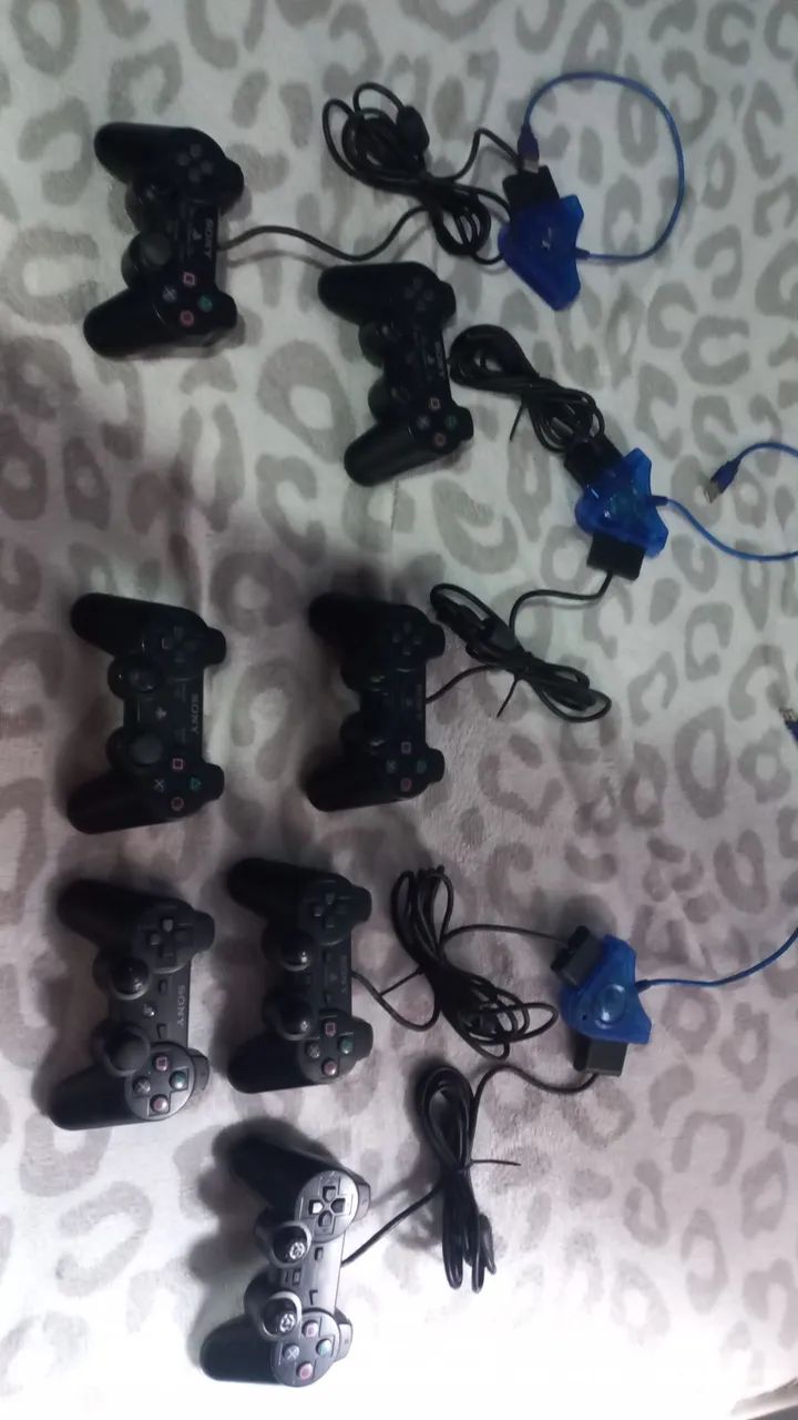 Vendo controles de PS2/PS3