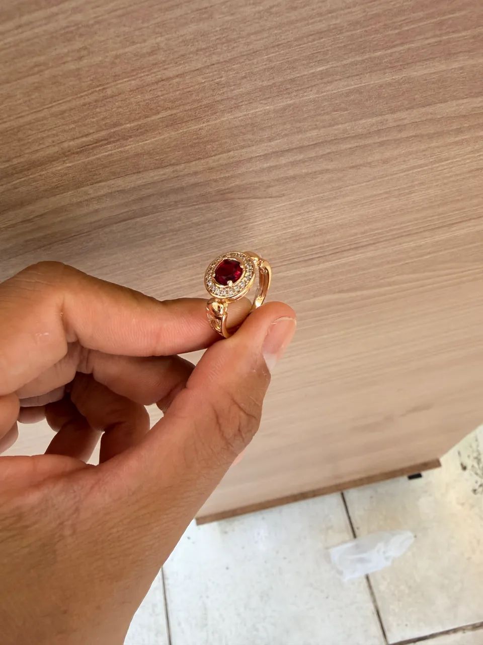 Anel da romannel banha a ouro 18k com pedra  - Foto 4