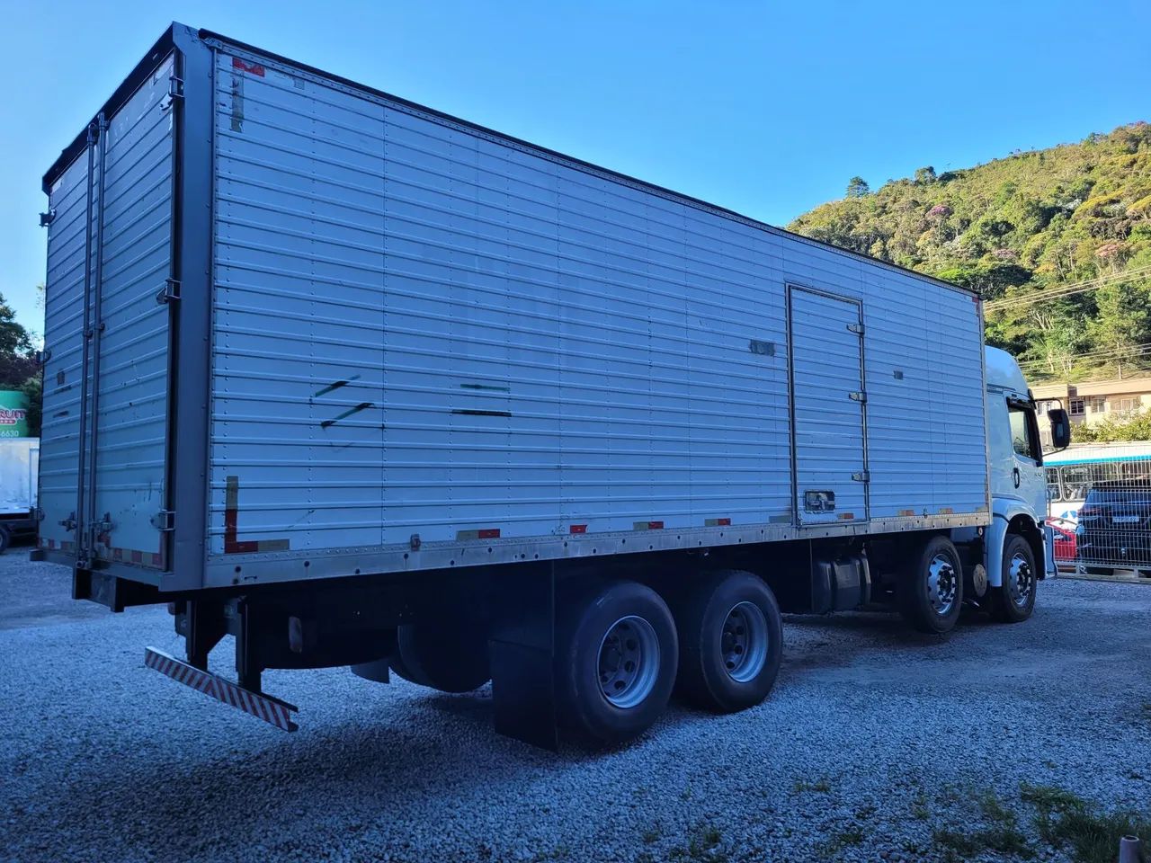 VW 24-280 Bitruck 8×2 2015 Cabine Leito Teto Alto | V-Tronic 6 Marchas - Foto 8