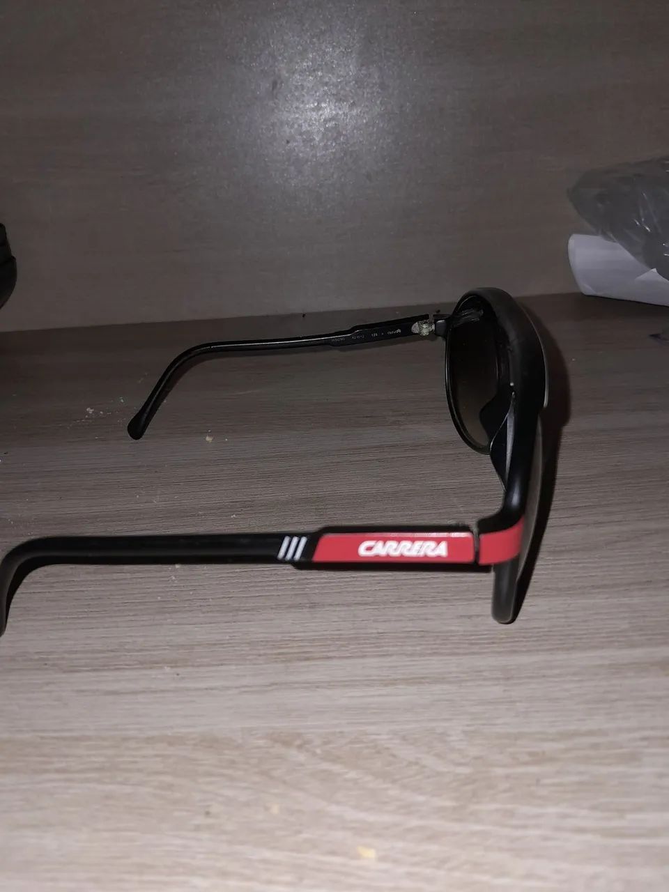 Vendo óculos de sol CARRERA  - Foto 4