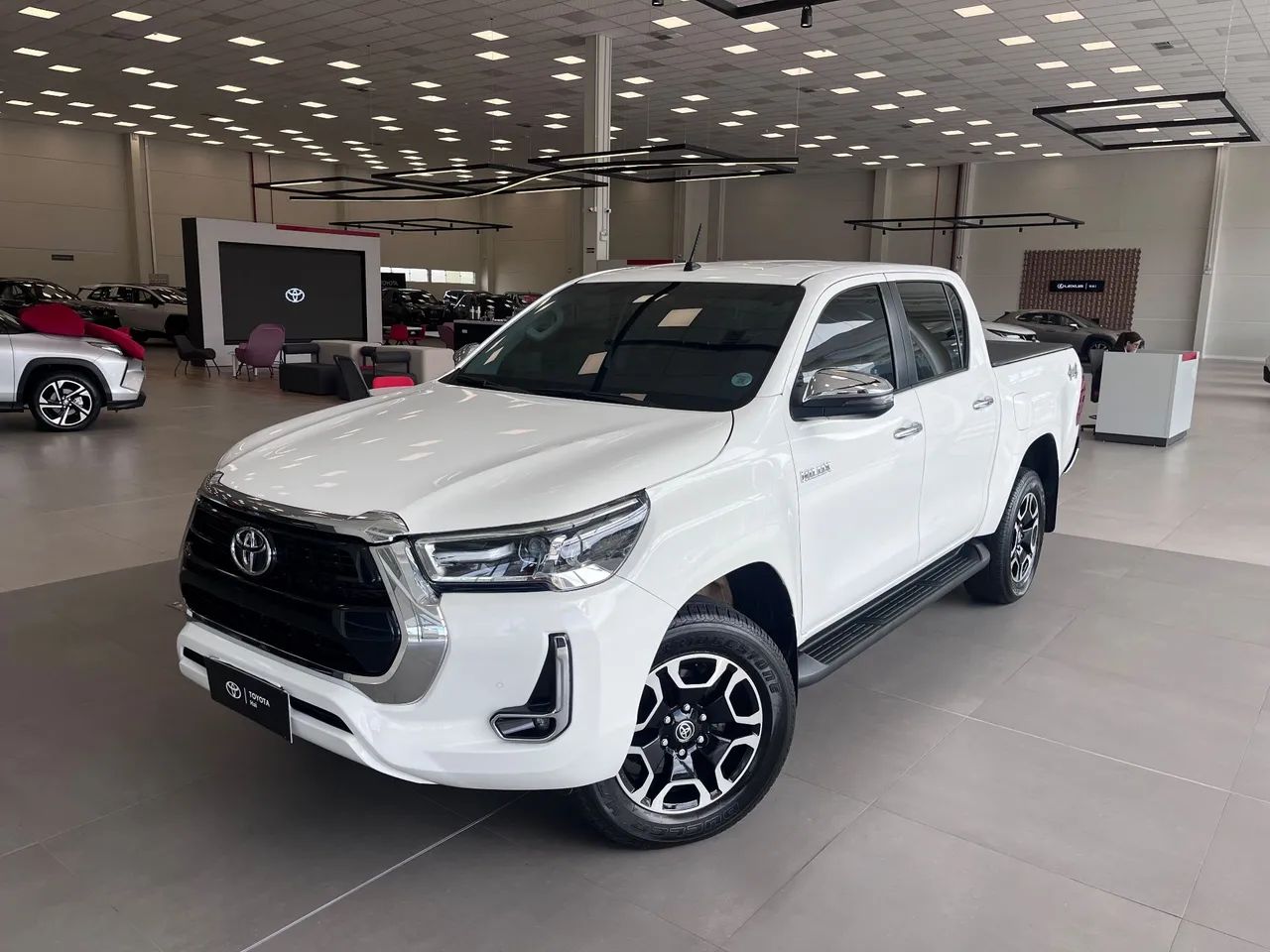 Toyota Hilux CD 4X4 2.8 DIESEL AUT. 2025