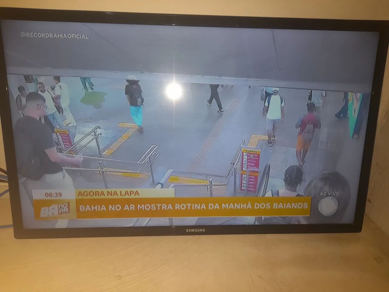 TV SAMSUNG 28" led - Foto 3