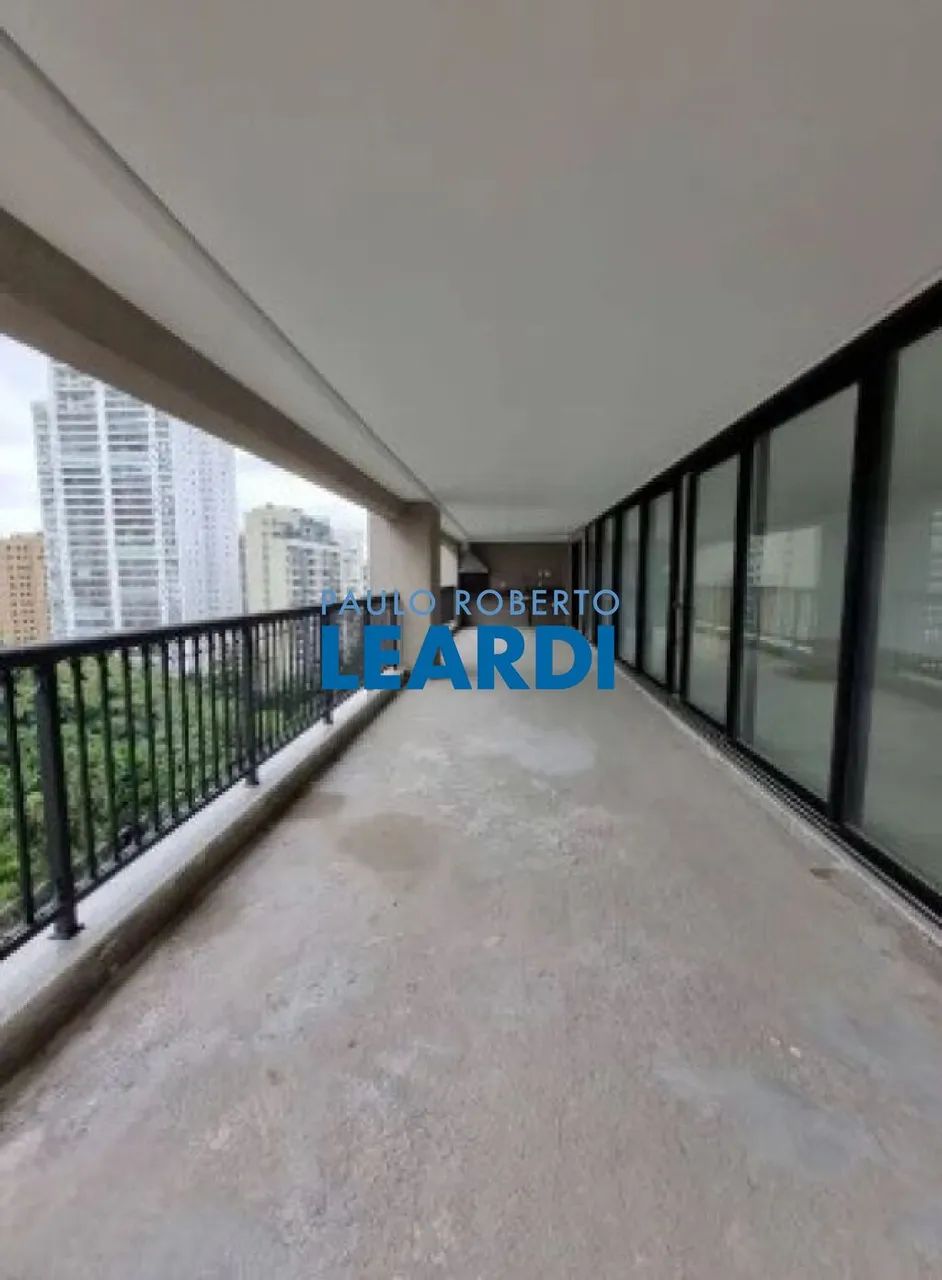 APARTAMENTO - ALPHAVILLE - SP
