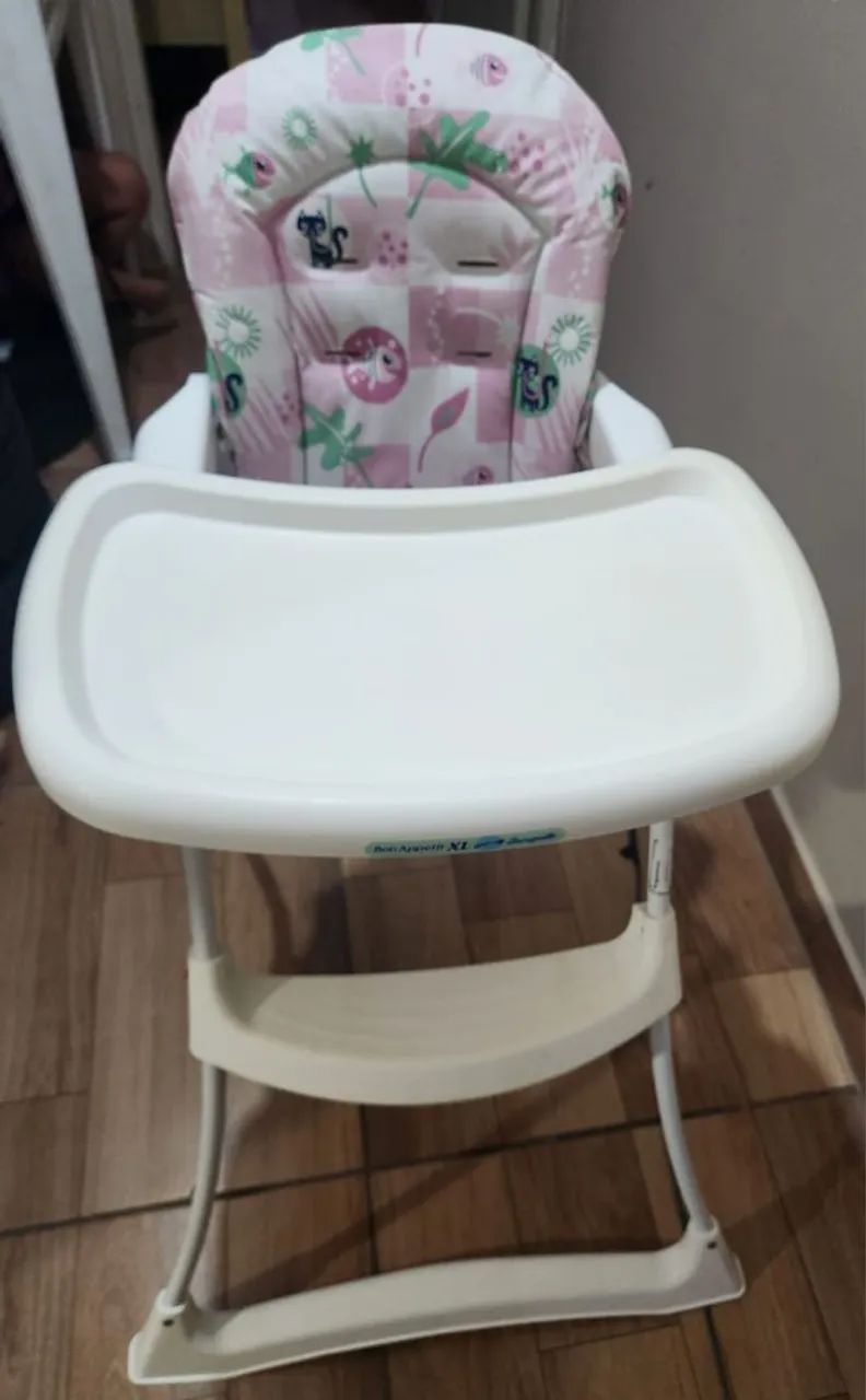 Cadeirinha de alimentação 