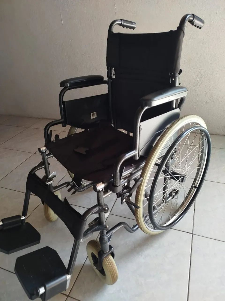 Cadeira de rodas  - Foto 3