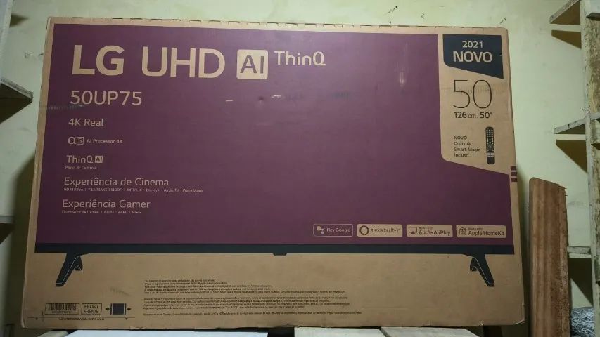 CAIXA DE PAPEÃO DE TV 50 '' 