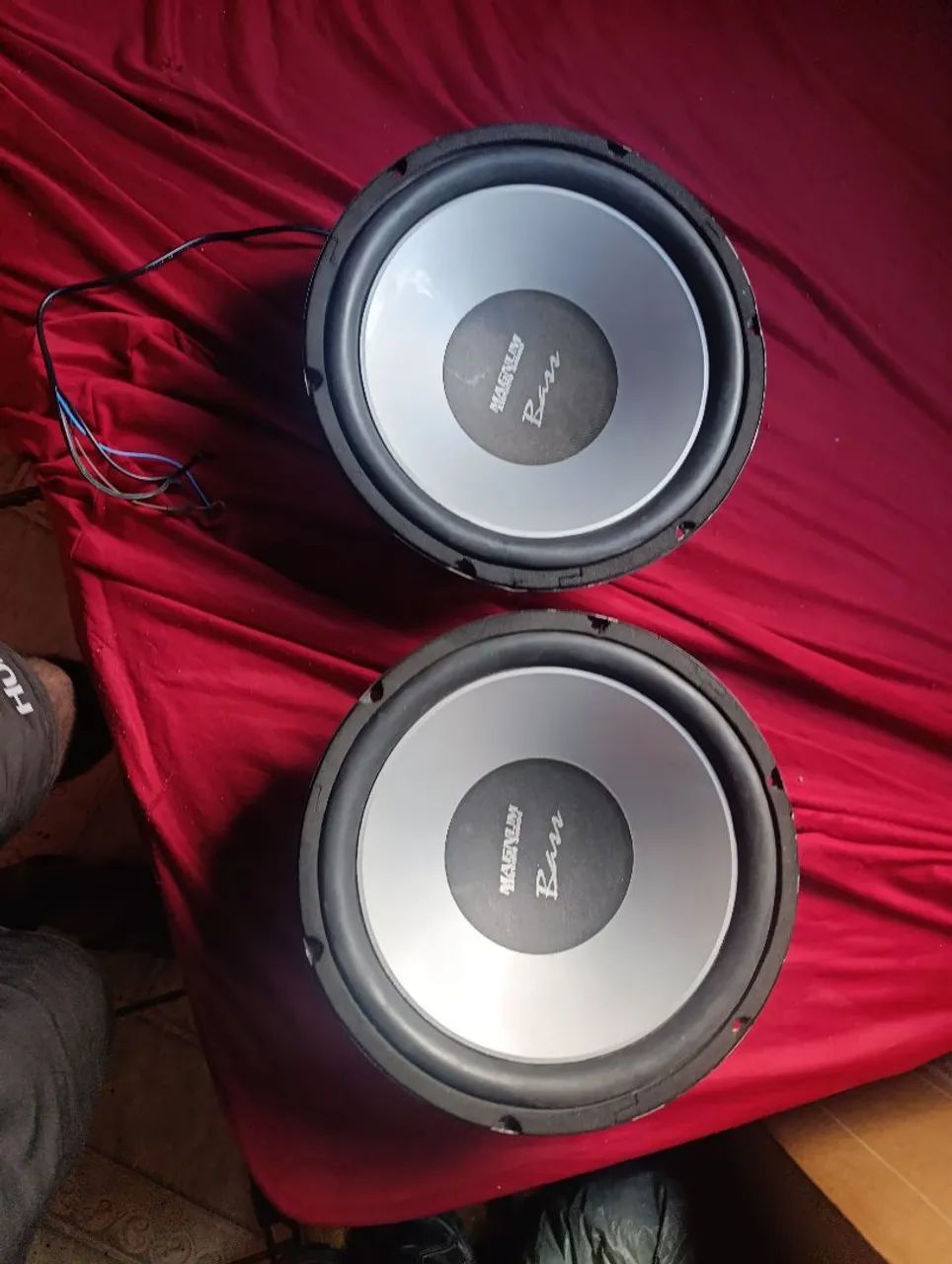 Par Subwoofer Magnum Bass 500 12 Polegadas 150w Rms 4 Ohms