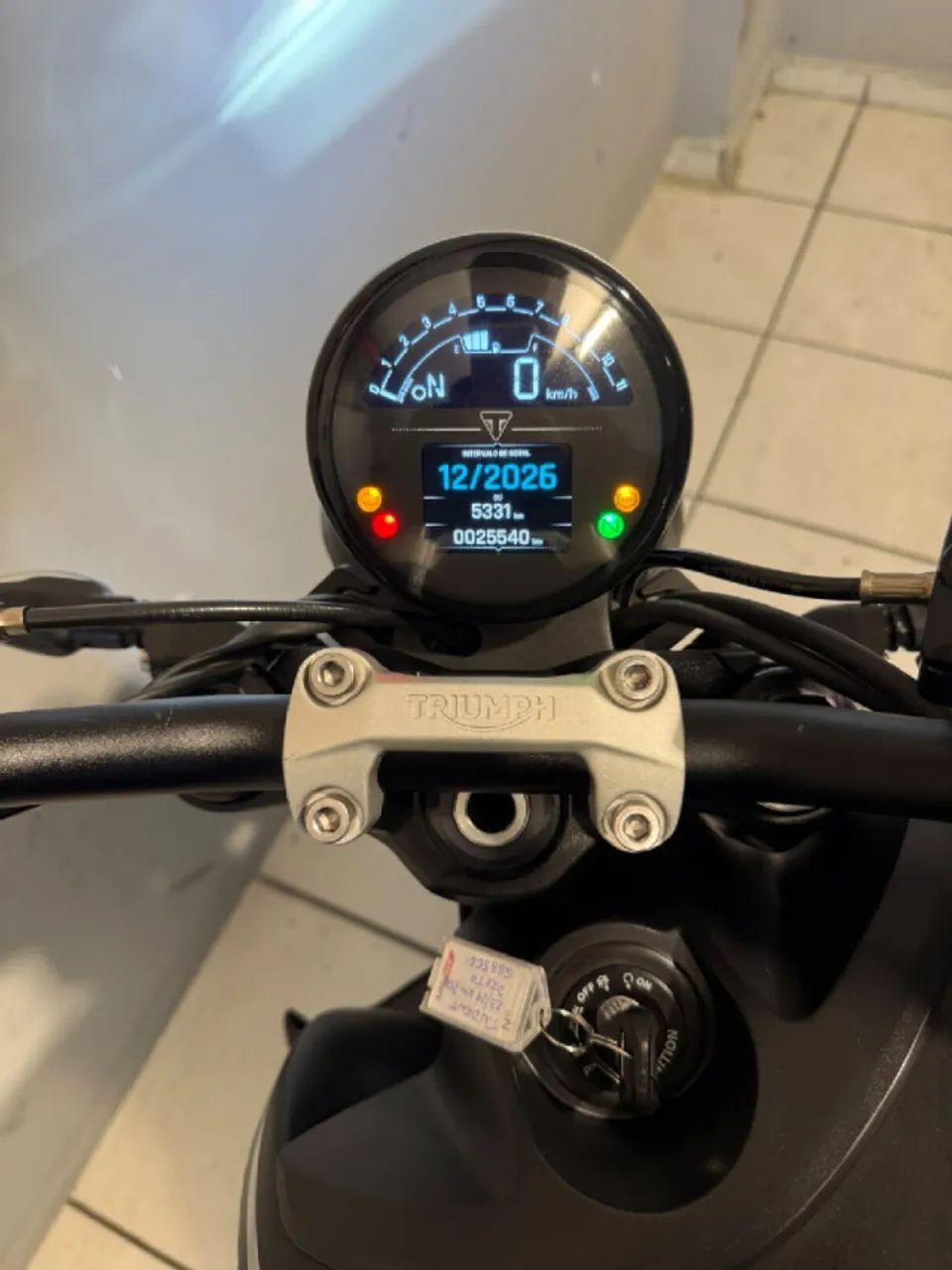TRIUMPH TRIDENT 660 - Foto 5