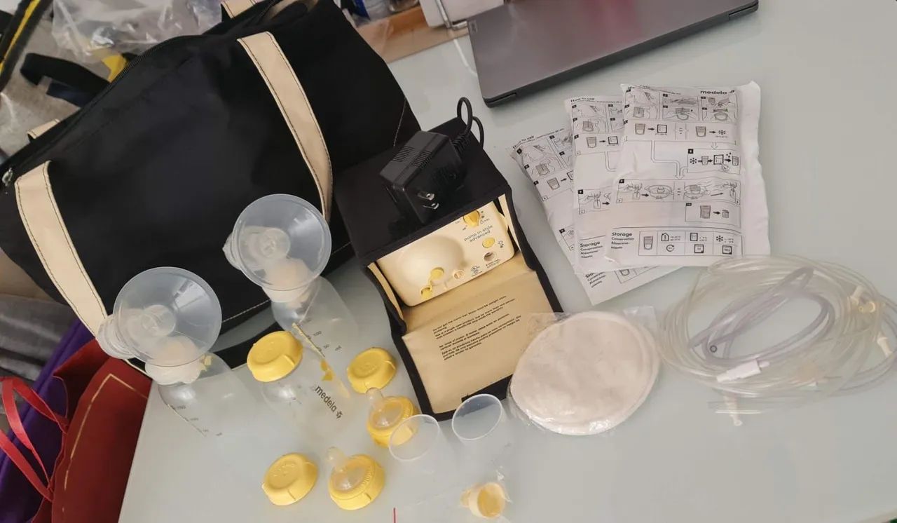 Bomba extratora de leite  MEDELA Dupla - Foto 3
