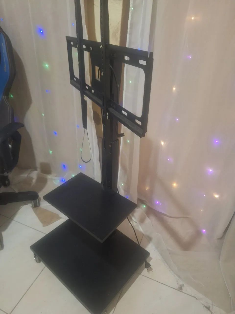 SUPORTE - LEVE A TV PARA QUALQUER CÔMODO  - Foto 3