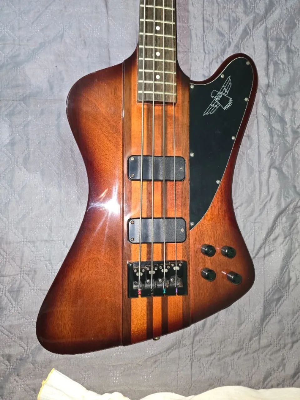 Contrabaixo Epiphone Thunderbird Pro IV