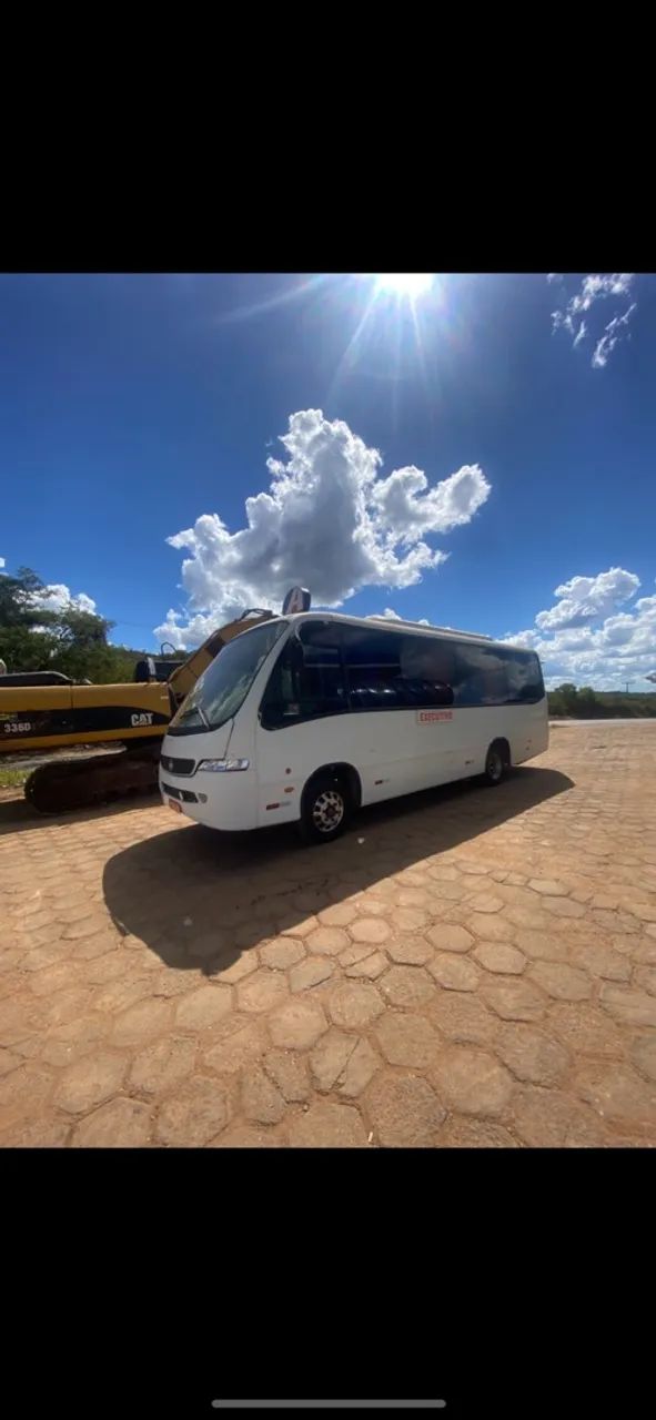 Micro ônibus sênior turismo com banheiro e AR 