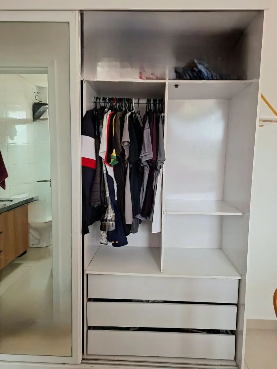 Guarda roupa com espelho - Foto 3