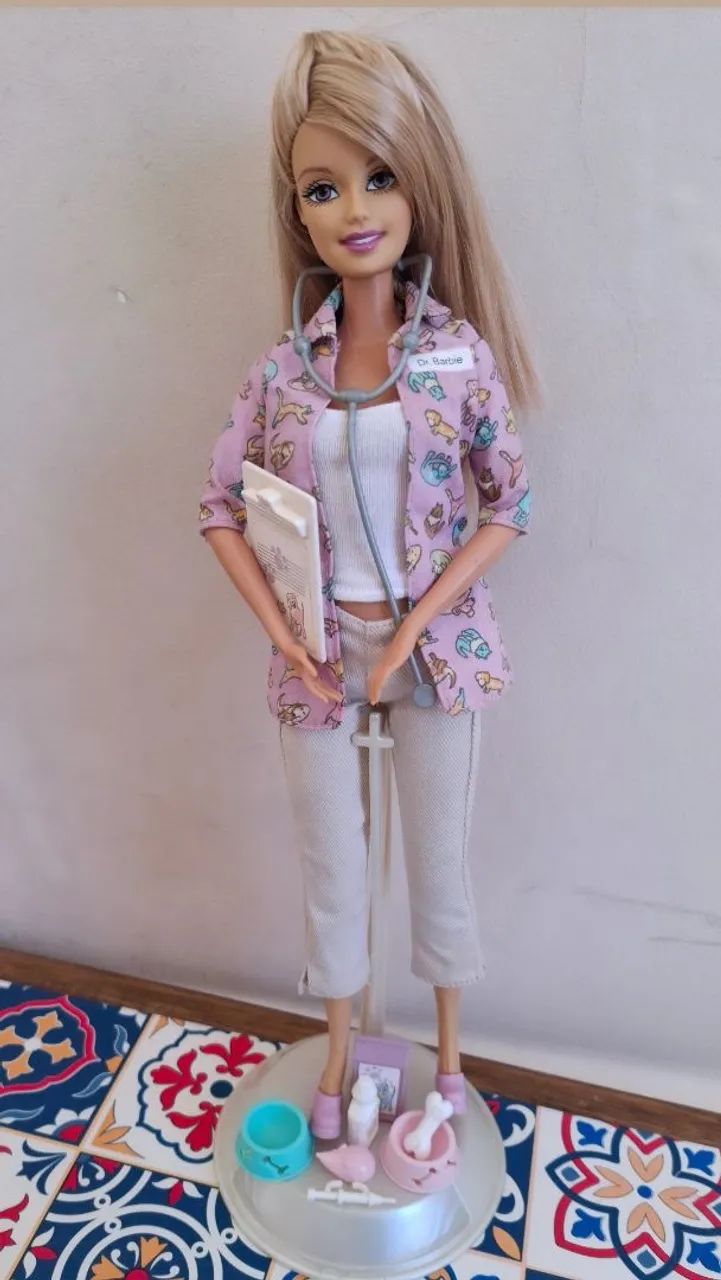 Boneca Barbie Veterinária 2005  - Foto 3