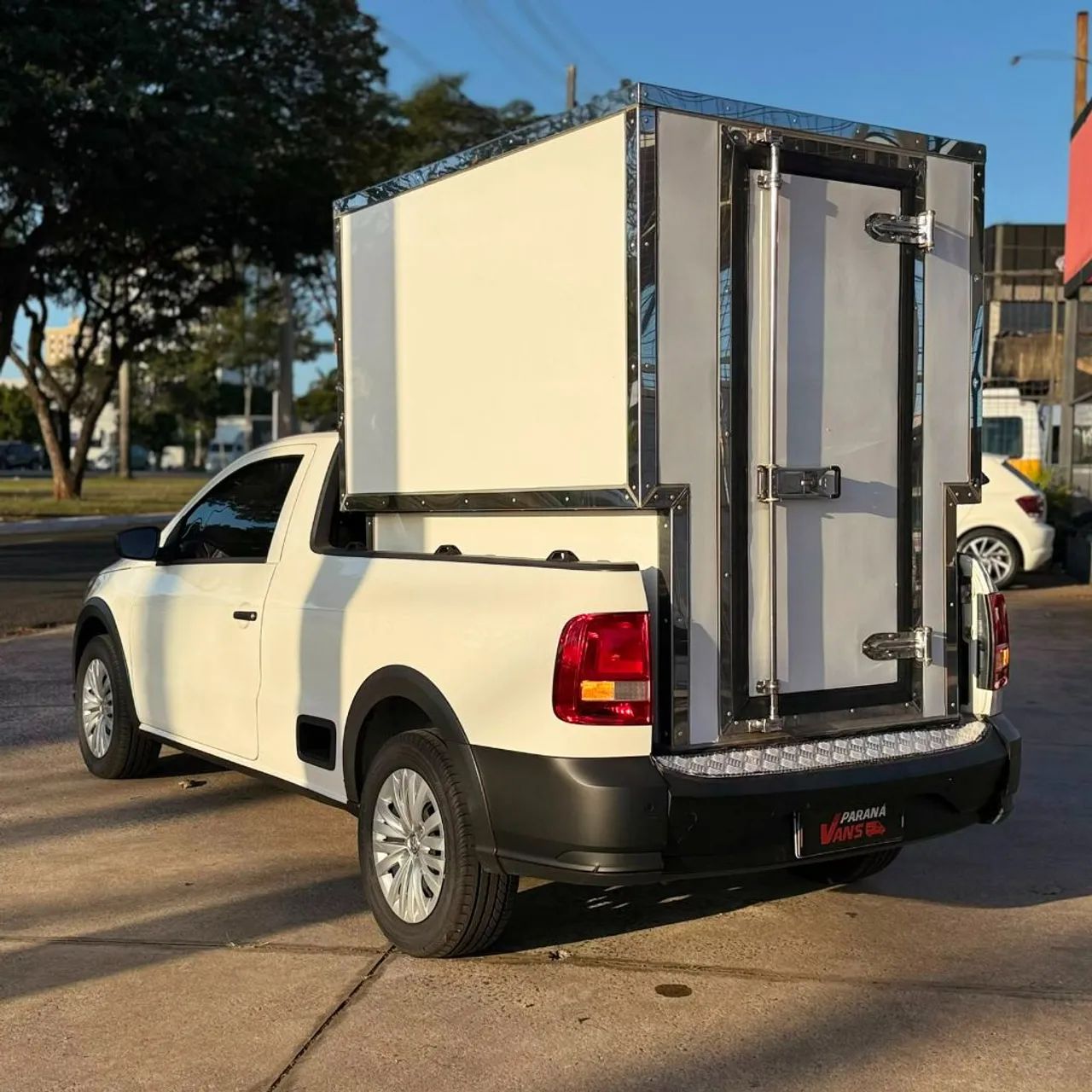 Volkswagen Saveiro Robust 1.6 Total Flex 8V 2023 - Foto 5