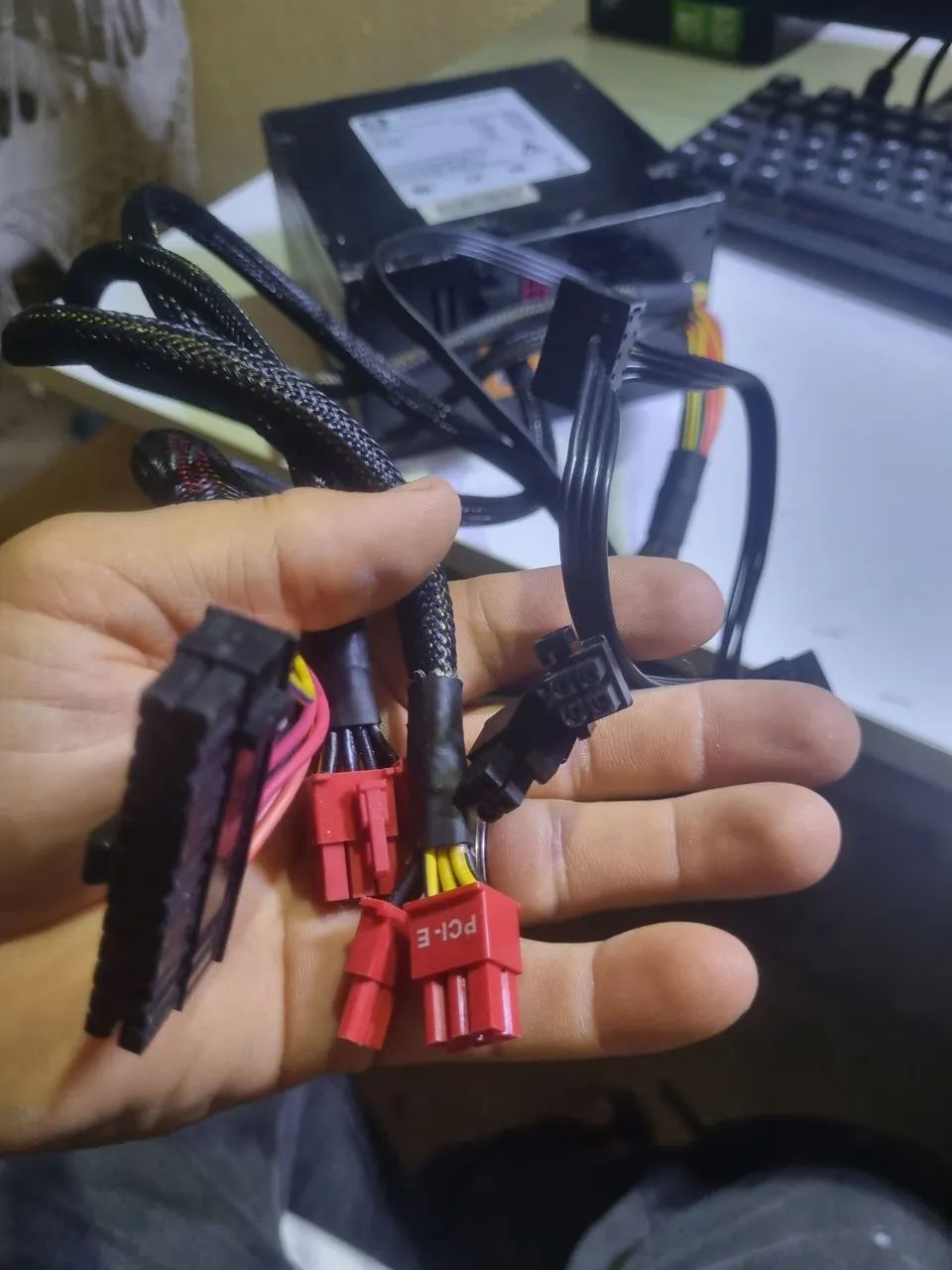 Fonte modular 750 selo 80 defeito - Foto 3