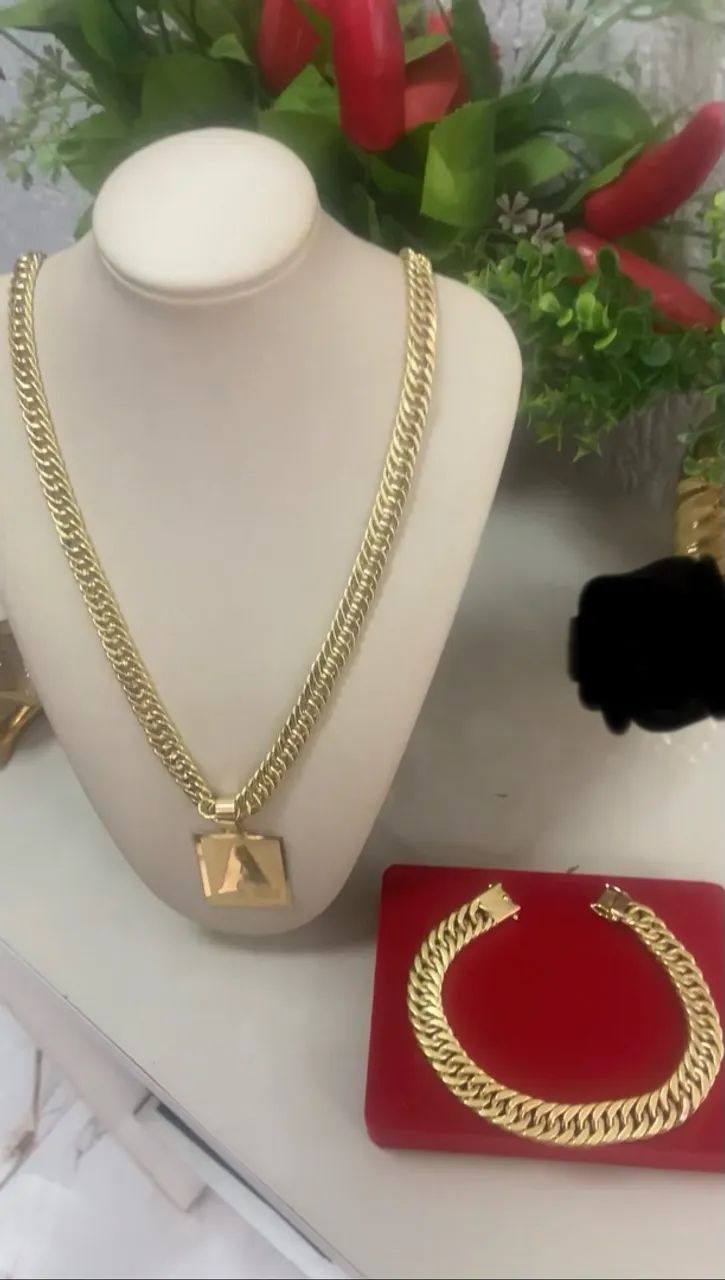 Corrente e pulseira  