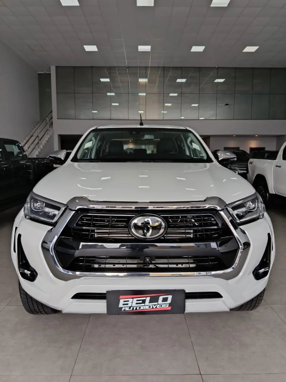 Toyota Hilux Hilux CD SRX Plus 4x4 2.8 TDI Die. Aut. 2024