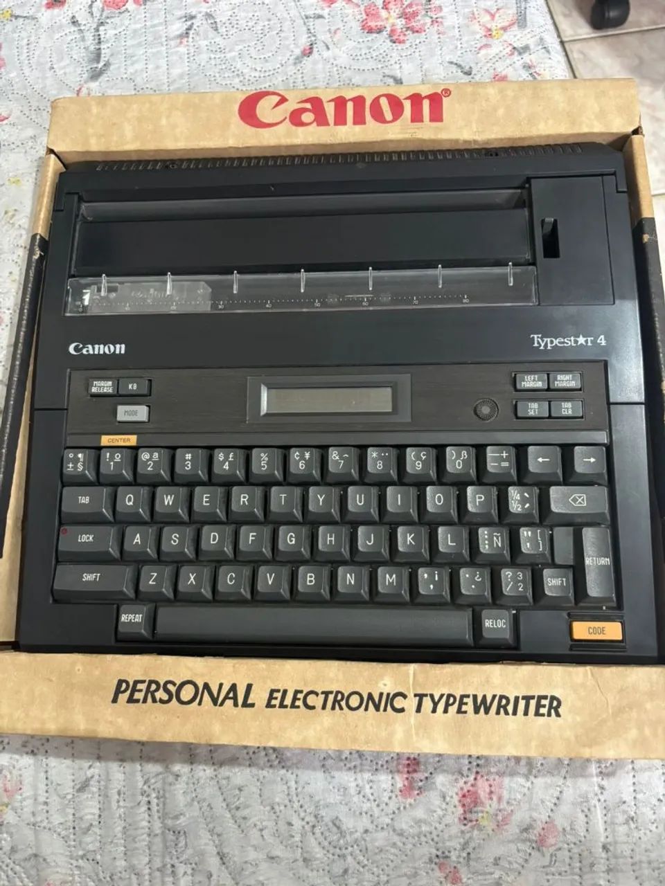 Vendo.maqii de escrever elétrica 