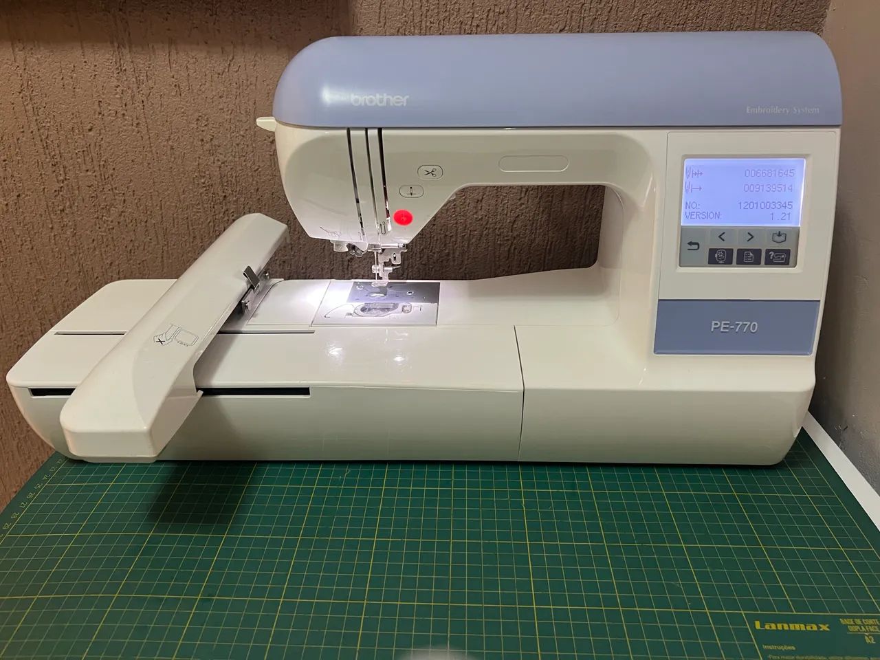 Máquina Bordadeira PE-770 - Foto 2