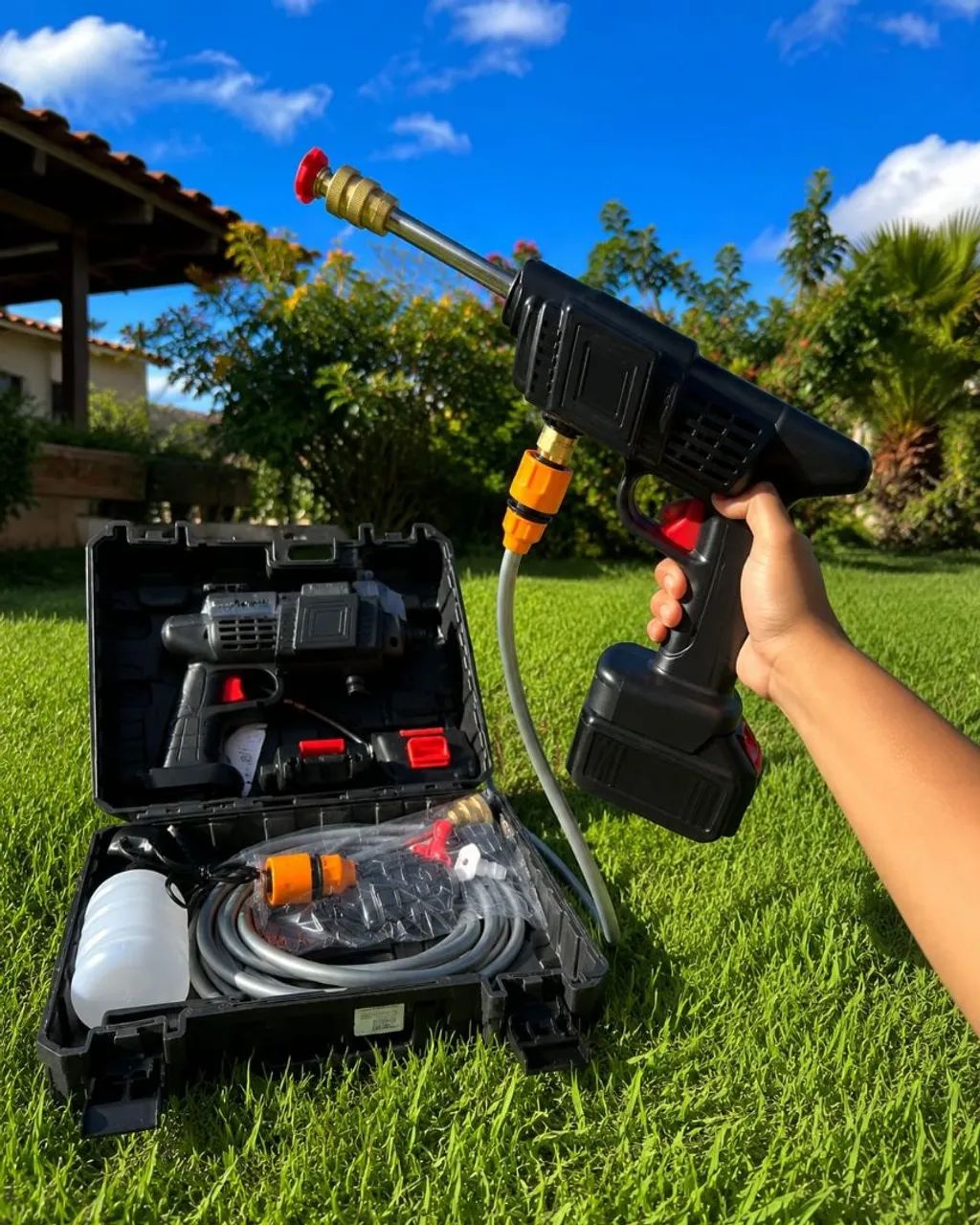 Lavadora de Alta Pressão Portátil Recarregável com 2 baterias