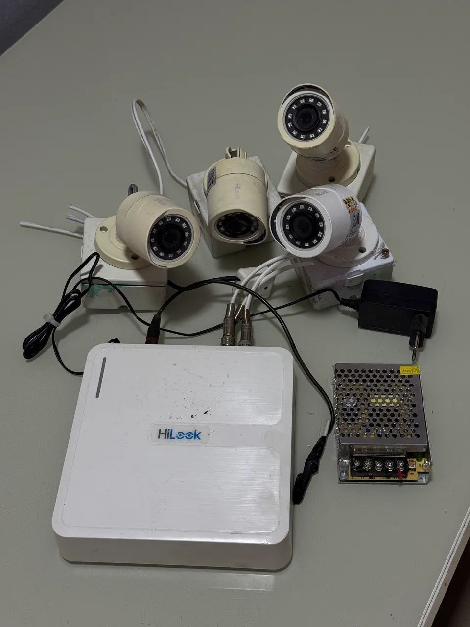 DVR E CÂMERAS HILOOK