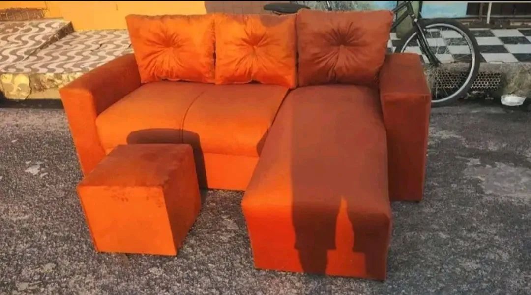 Promoção sofá cheisy simples três lugares novos e completos, várias cores  - Foto 4