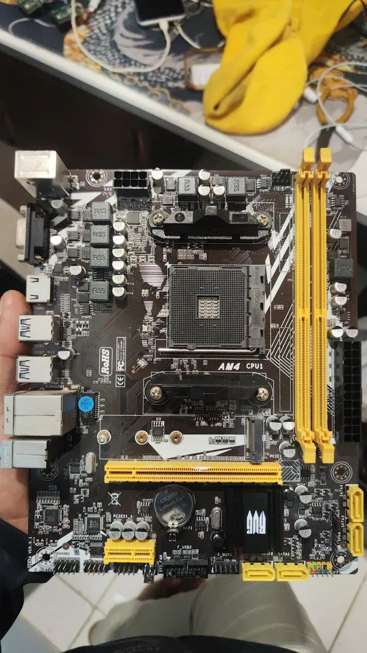 Placa mãe AMD AM4 G-A520