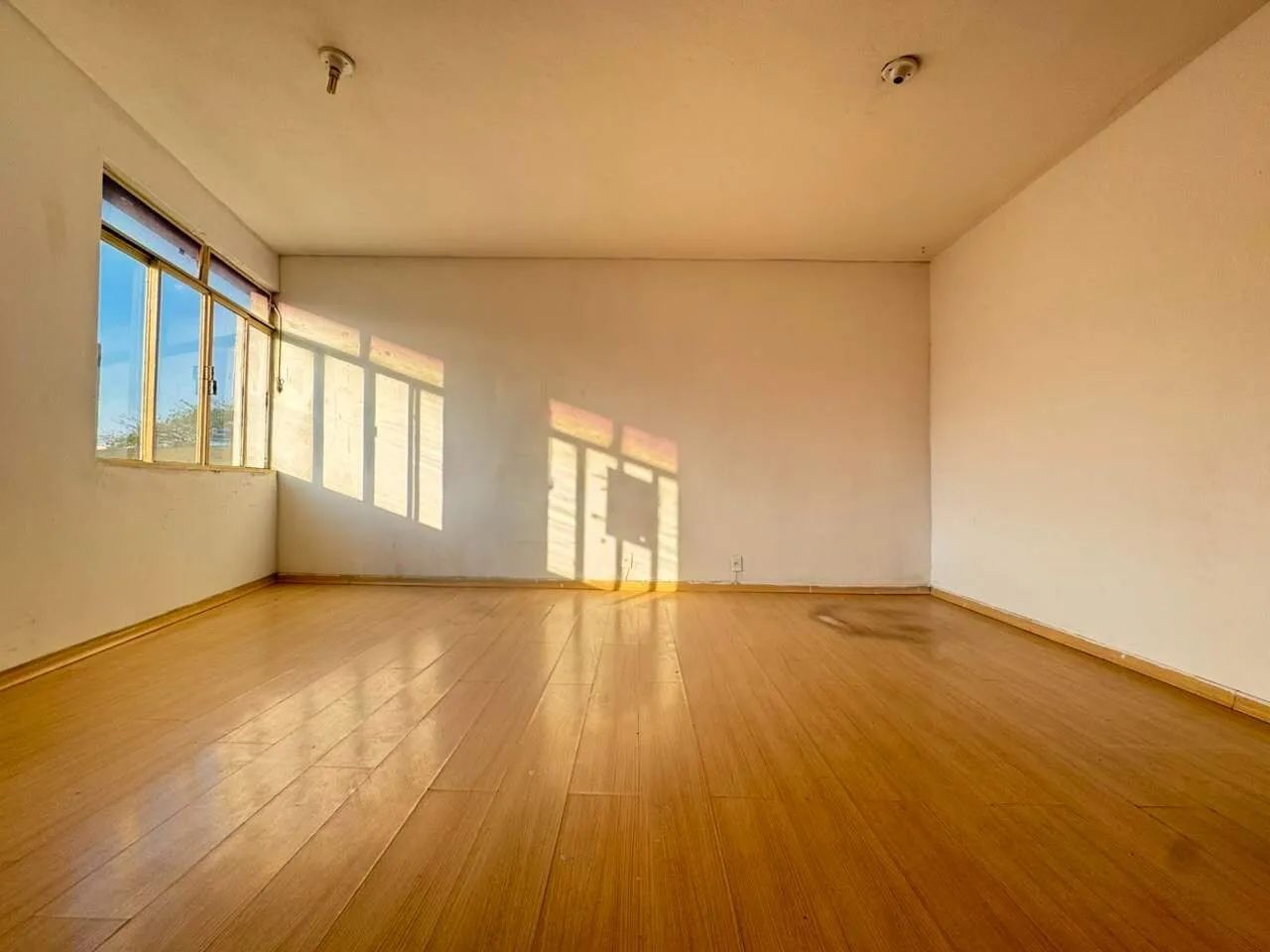 Sala para aluguel - Barreiro, - Belo Horizonte