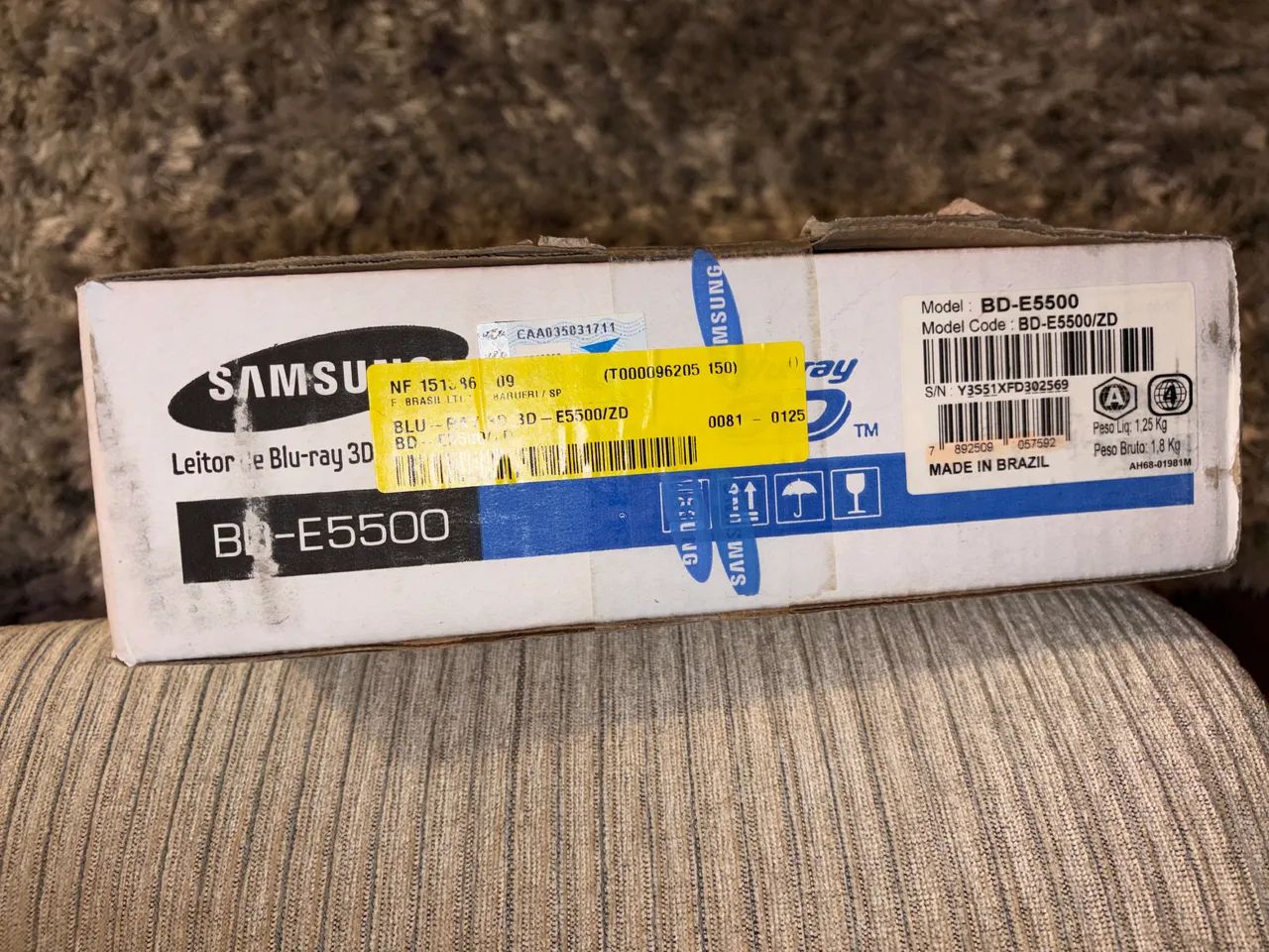 Samsung BD-E5500 - Blu-ray Player 3D Lacrado  - Foto 2