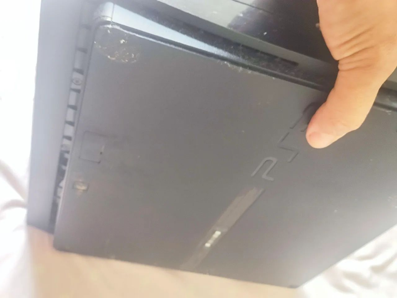 PS3 com 1 controle e vários jogos - Foto 3