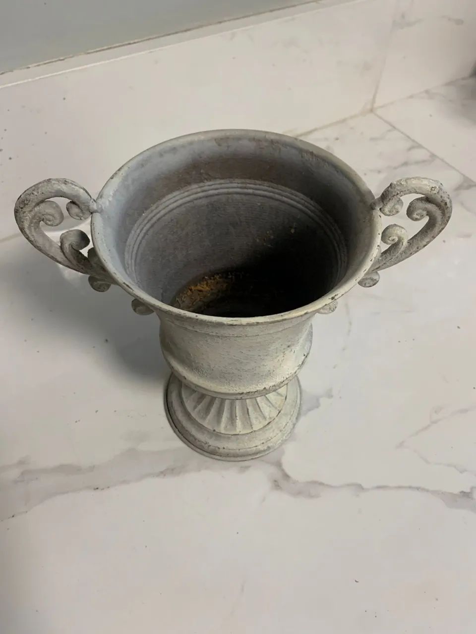 Vaso clássico de ferro  - Foto 4