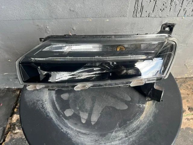 Farol Superior Com Drl Esquerdo Esquerdo/motorista - Compatível com Renault Kwid 2024 - Foto 4