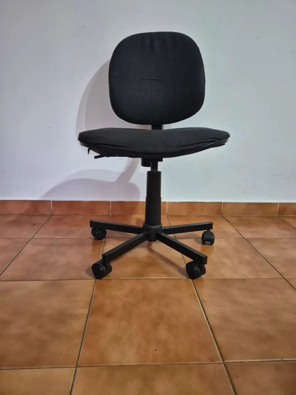 Cadeira de escritório giratória  - Foto 3