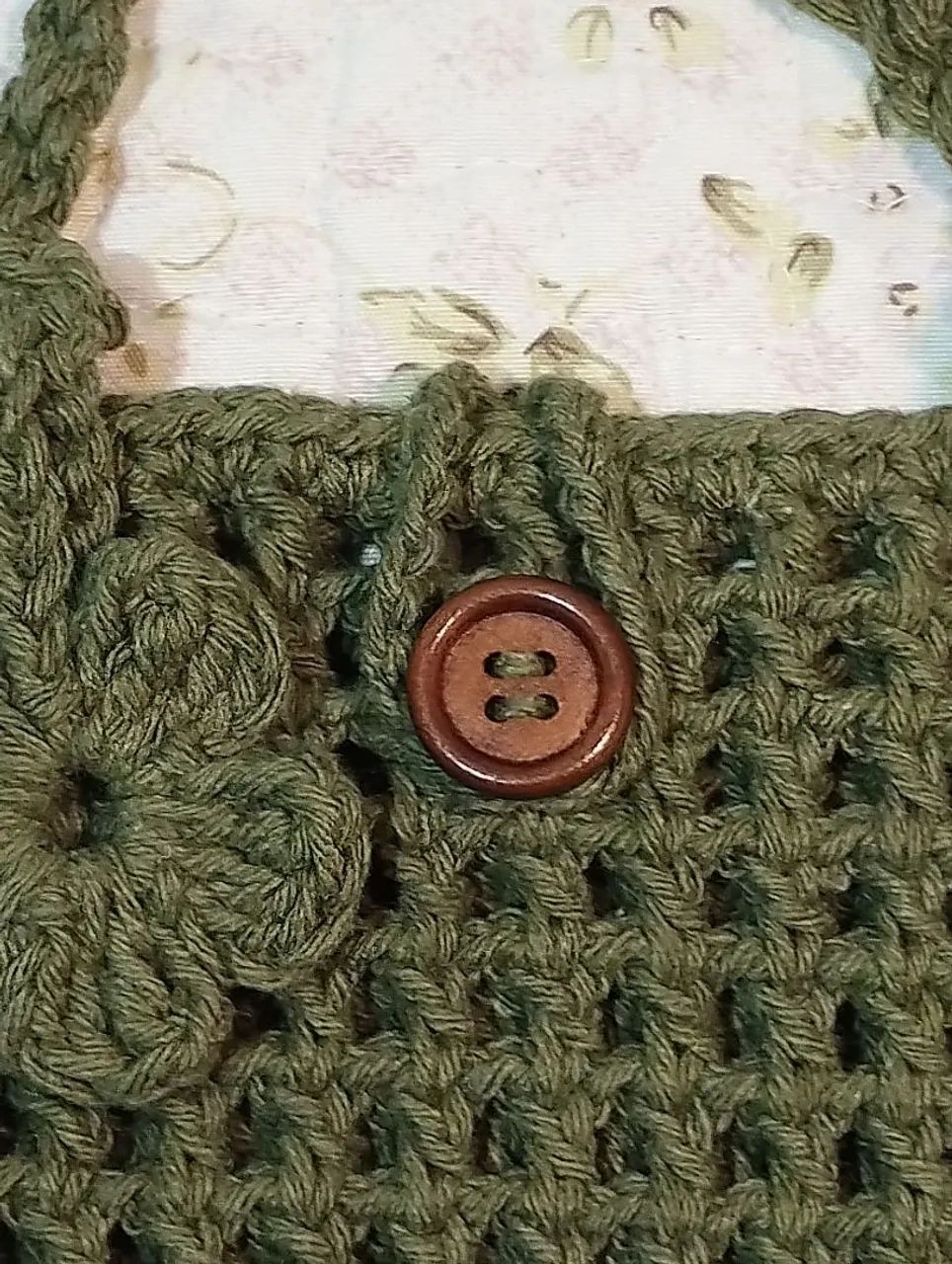 BOLSA PARA CELULAR EM CROCHÊ - VERDE MUSGO <br> - Foto 3